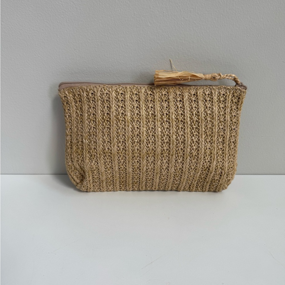 Thaikila Woven Straw Zip Small Pouch with Straw Tassel - Natural - Picture 4 of 5